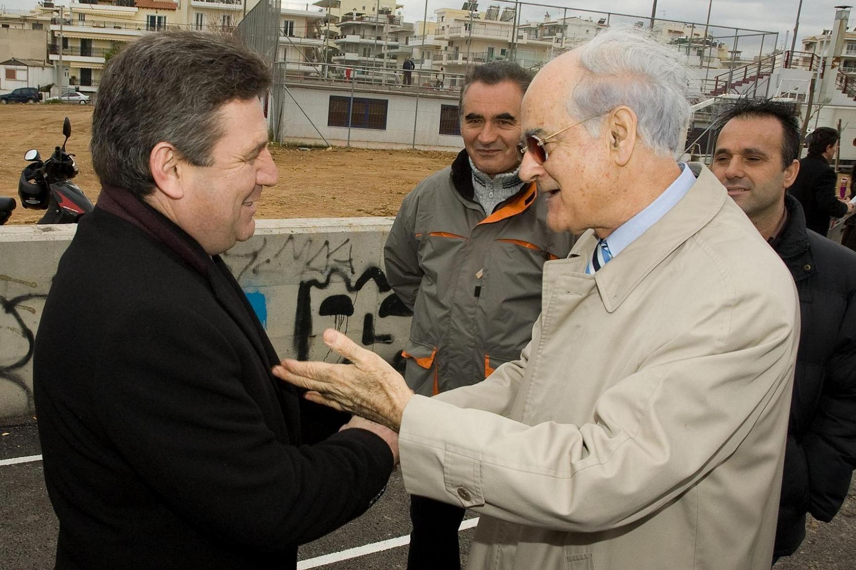 Ο Δήμαρχος Ιλίου με τον πρώην Πρόεδρο της Βουλής Α. Κακλαμάνη