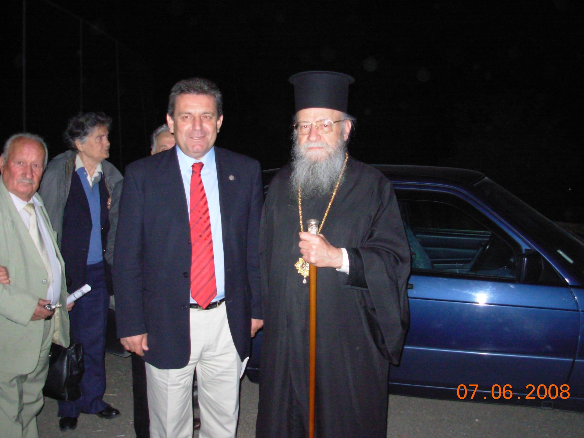 Με τον Μητροπολίτη Καρπενησίου και Ευρυτανίας κ. Νικόλαο στην εκδήλωση για την Εθνική Αντίσταση στην Δομνίστα Ευρυτανίας