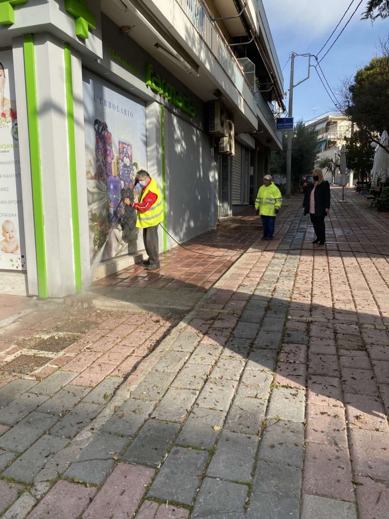Ασπίδα προστασίας σε κοινόχρηστους χώρους από τον Δήμο Ιλίου