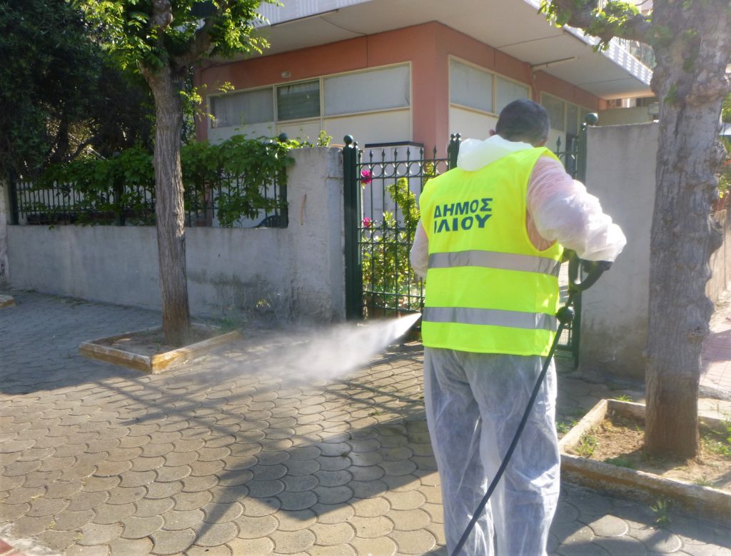 Ενδεικτική φωτογραφία για δελτίο που αφορά εργαζόμενους συμβασιούχους που προσλήφθηκαν για την αντιμετώπιση των αναγών λόγω της πανδημίας covid-19. Μετά τις συντονισμένες προσπάθειες της Διοίκησης του Δήμου Ιλίου παραμένουν στην εργασία τους, με προσωρινή διαταγή του Πρωτοδικείου, μέχρι την εκδίκαση των ασφαλιστικών μέτρων.