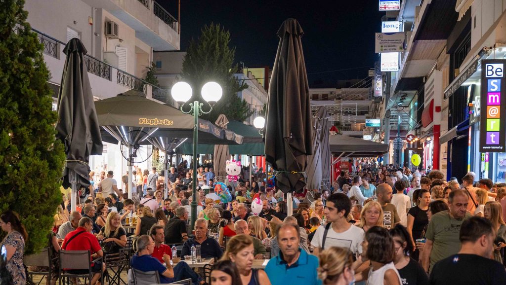 «Λευκή Νύχτα 2023» στο Ίλιον - Πλημμύρισε από κόσμο η μεγαλύτερη πολιτιστική γιορτή του Δήμου Ιλίου 