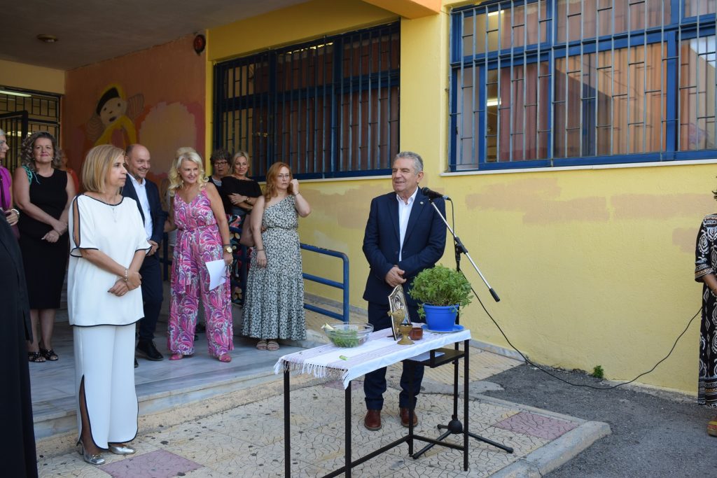 Μήνυμα Δημάρχου Ιλίου Νίκου Ζενέτου σε Αγιασμούς Σχολείων για τη νέα σχολική χρονιά
