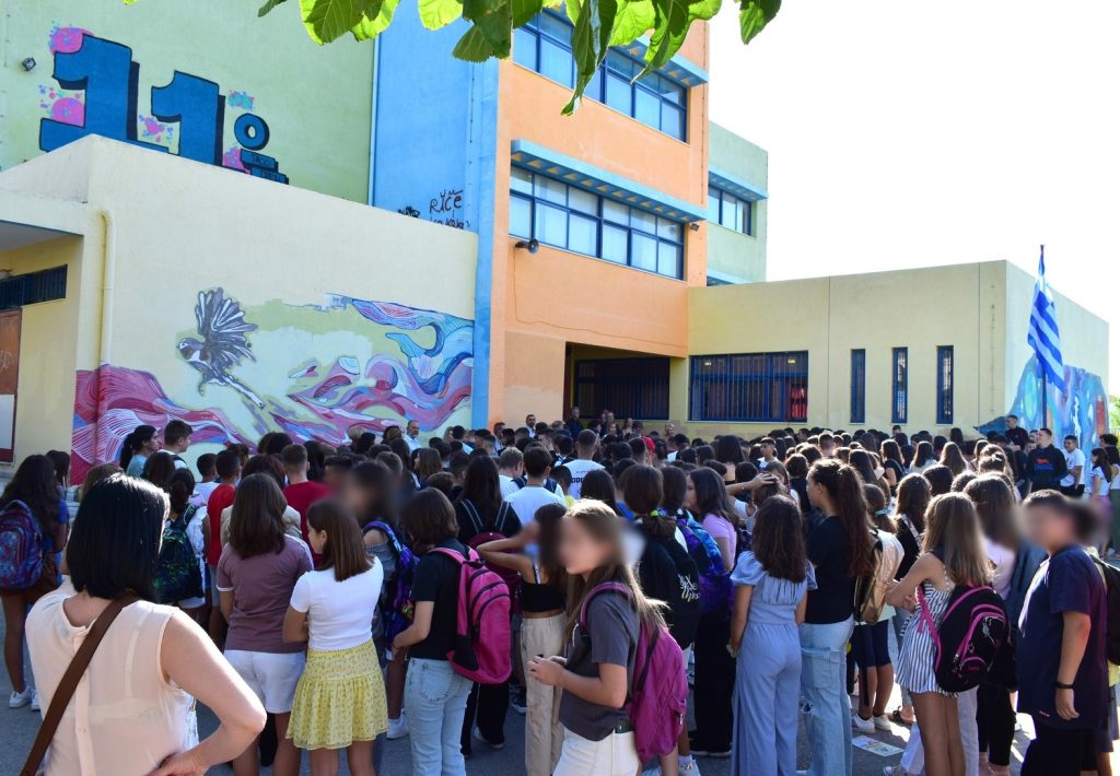 Μήνυμα Δημάρχου Ιλίου Νίκου Ζενέτου σε Αγιασμούς Σχολείων για τη νέα σχολική χρονιά