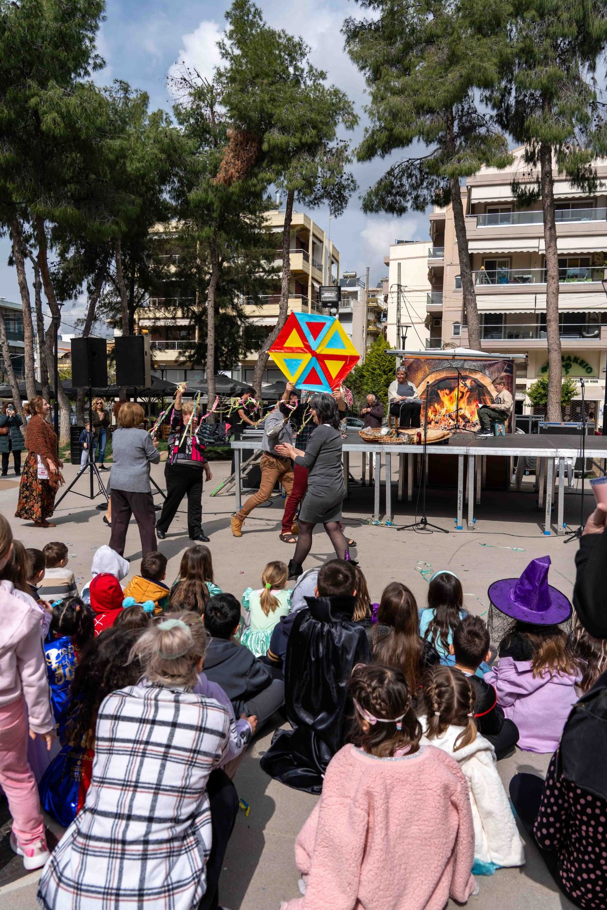 Μαζική η συμμετοχή στις αναβαθμισμένες αποκριάτικες εκδηλώσεις του Δήμου