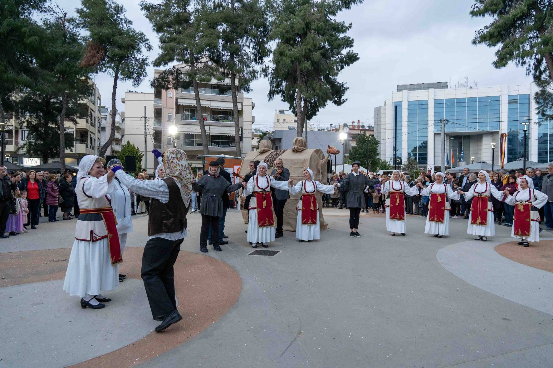 Μαζική η συμμετοχή στις αναβαθμισμένες αποκριάτικες εκδηλώσεις του Δήμου