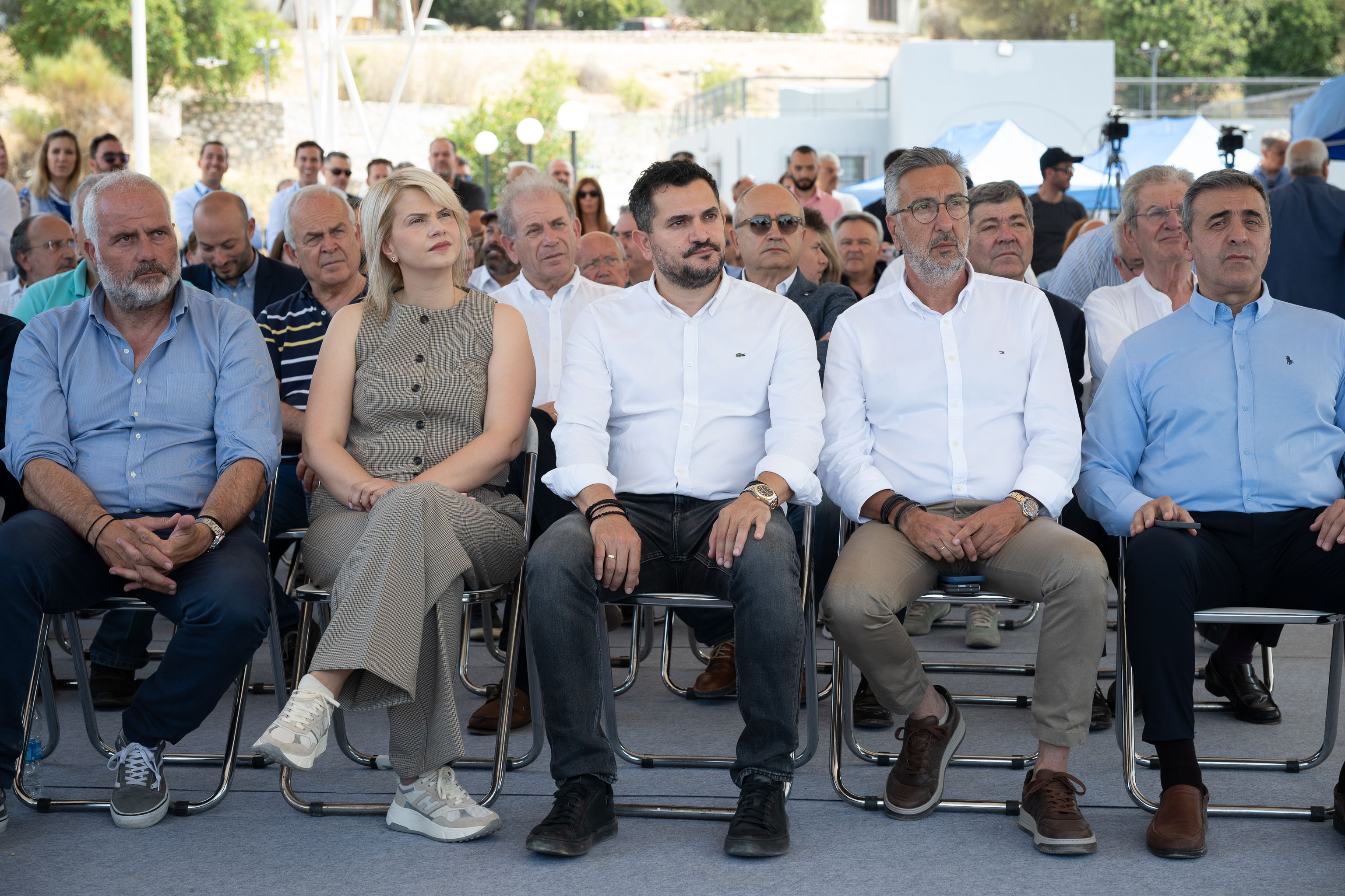 Παραλαβή απορριμματοφόρων για βιοαπόβλητα 
