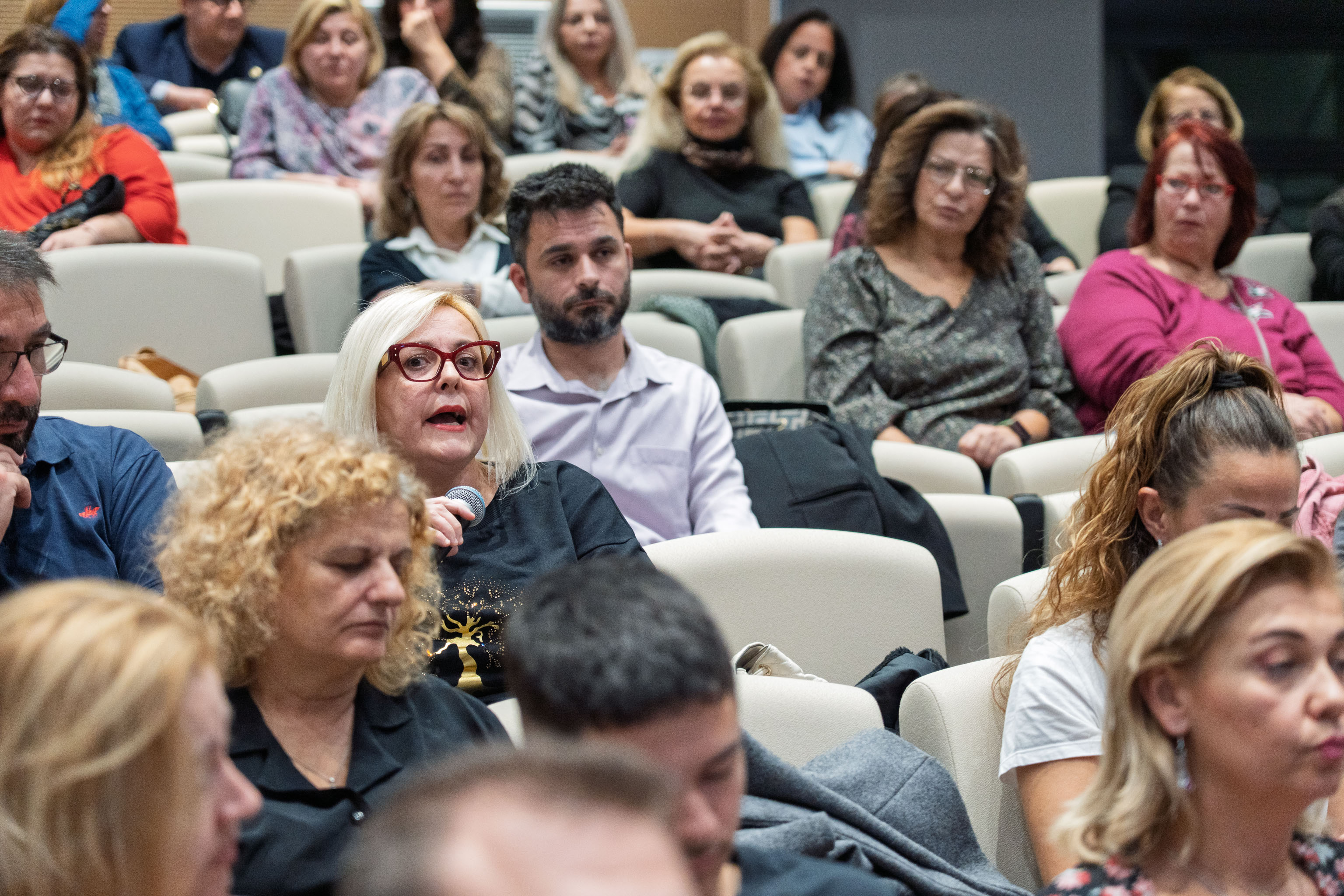 Με επιτυχία ολοκληρώθηκε η ημερίδα για την εγκληματικότητα και την παιδική παραβατικότητα στον Δήμο Ιλίου