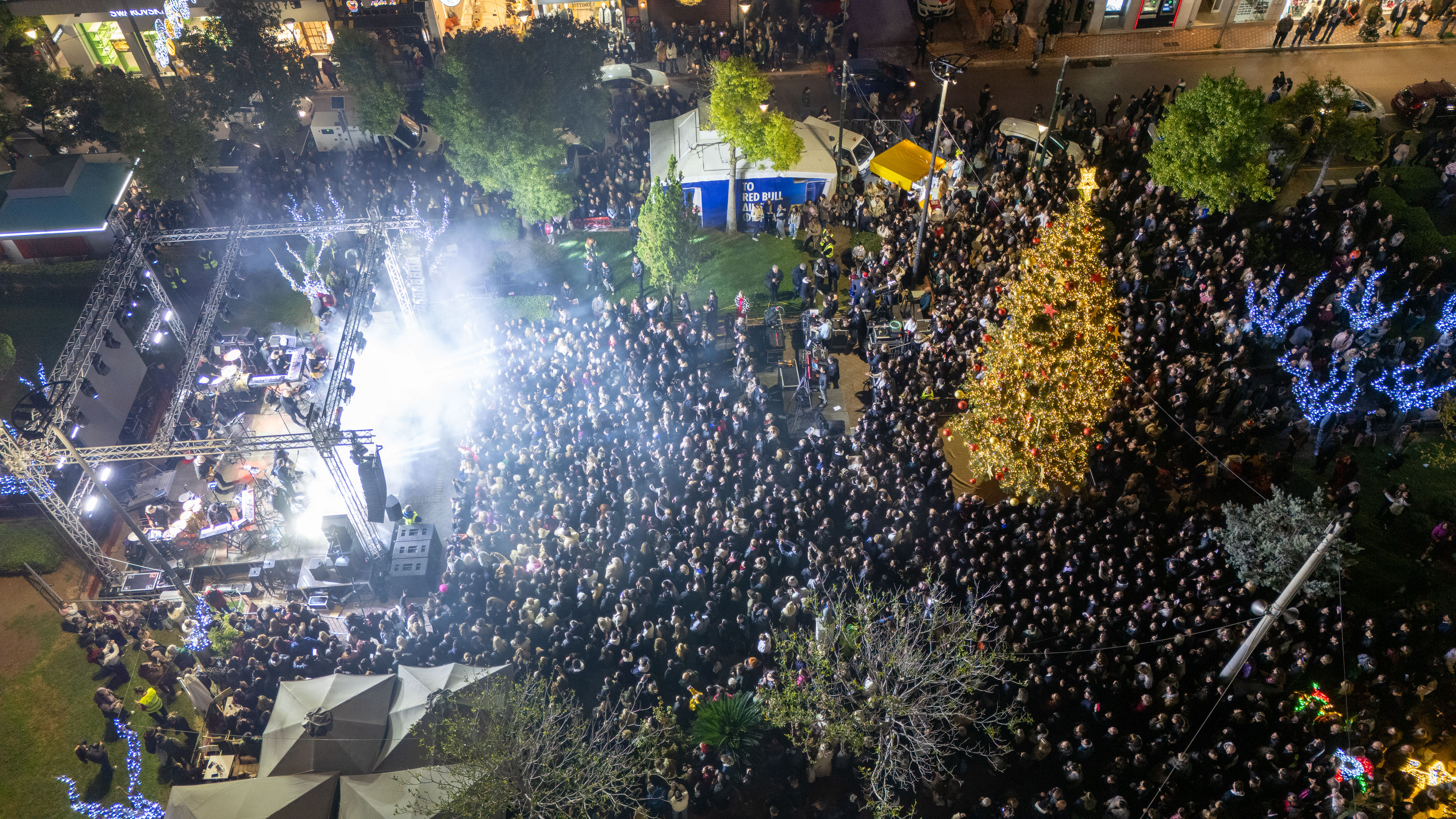 Φωταγώγηση Χριστουγεννιάτικου Δέντρου & Επίσημη έναρξη της «Μαγικής Πόλης» 2025