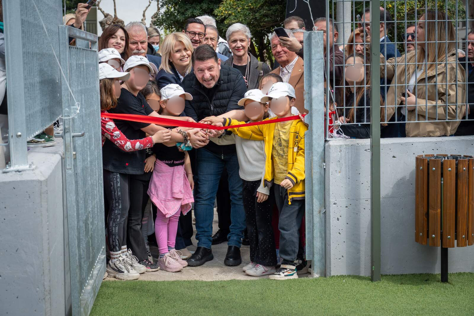 Εγκαινιάστηκαν δύο νέες παιδικές χαρές στο Ίλιον