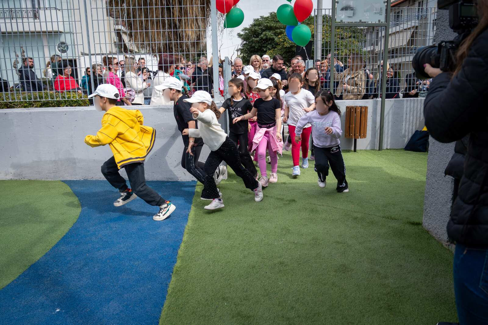 Εγκαινιάστηκαν δύο νέες παιδικές χαρές στο Ίλιον