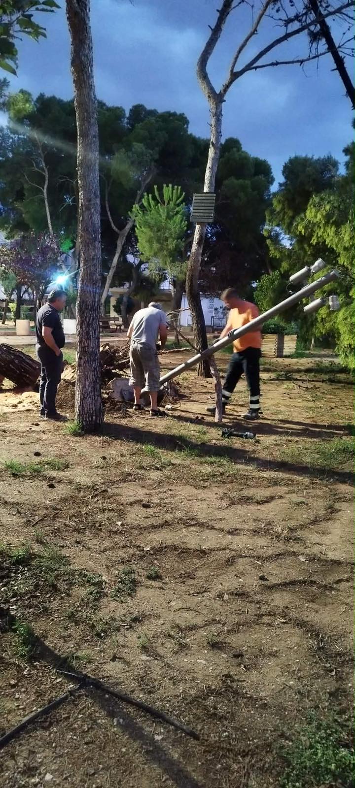 Άμεση η επιχειρησιακή κινητοποίηση των υπηρεσιών του Δήμου Ιλίου στα έντονα καιρικά φαινόμενα που έπληξαν το Ίλιον και ολόκληρη την Αττική
